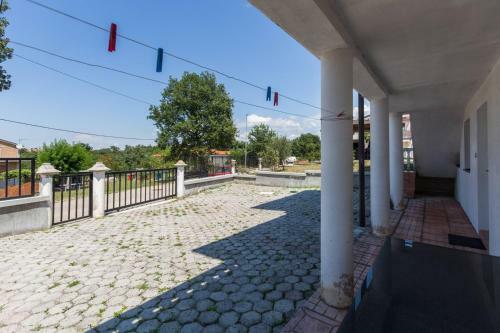 Hostal Apartments House Topal With Pool In Radmani Pore? For Max 21 Persons