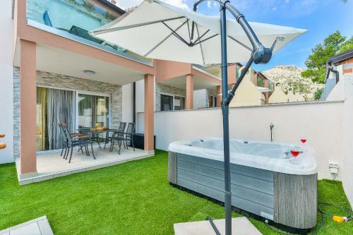 Luxurious Two Bedroom Villa With Jacuzzy- Casa3
