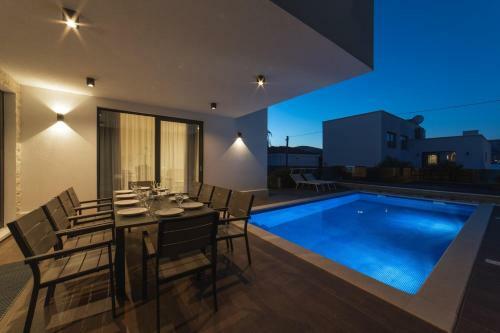 Beachfront Villa Sunce On Ciovo Island