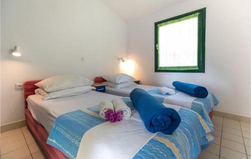 Nice Apartment In Klek W/ 1 Bedrooms