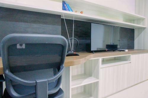 Spacious Studio Apartment @ Azalea Suites By Travelio