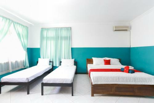 Hostal Reddoorz Syariah Near Alun Alun Magelang