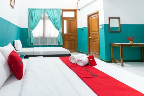 Hostal Reddoorz Syariah Near Alun Alun Magelang