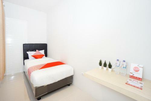 Hotel Oyo 2599 First Living