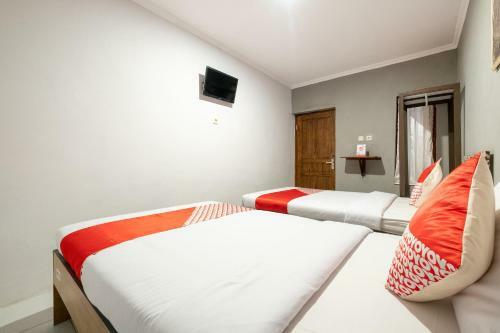 Hotel Oyo 2669 Crown Residence