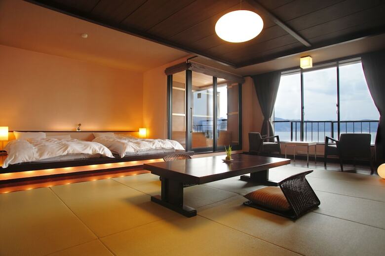 Kamisuwa Onsen Shinyu