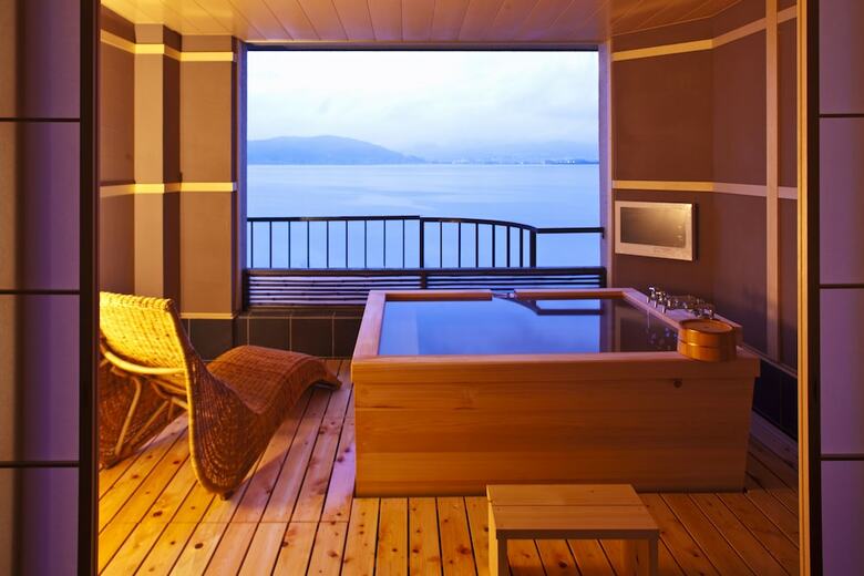 Kamisuwa Onsen Shinyu