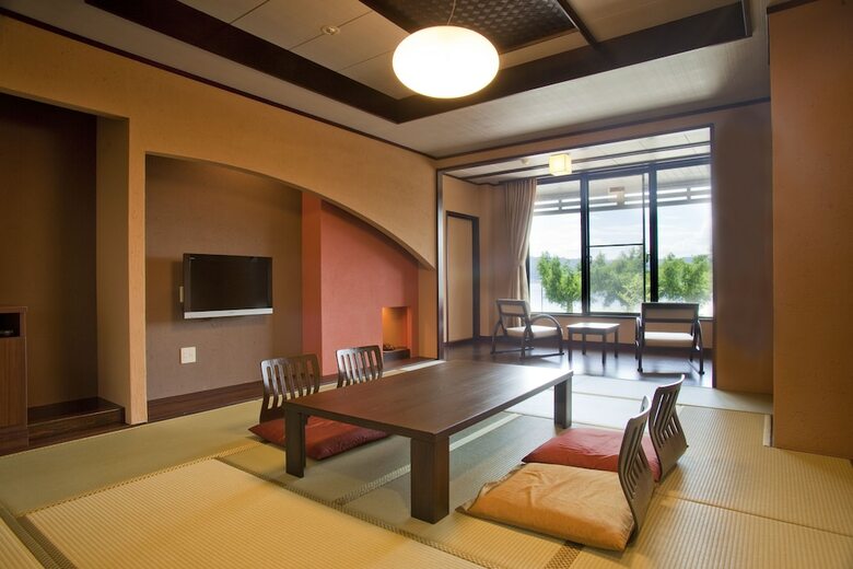 Kamisuwa Onsen Shinyu