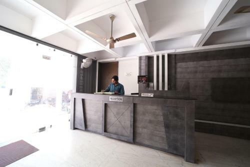 Capital O 38730 Hotel Mansarovar Deluxe