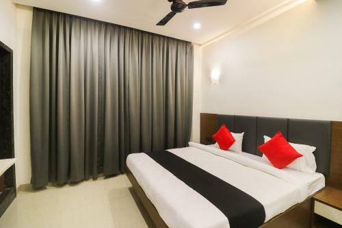 Hotel Capital O 28650 Nikhil Regency