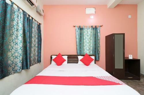 Oyo 19111 Hotel Moonlight Premium