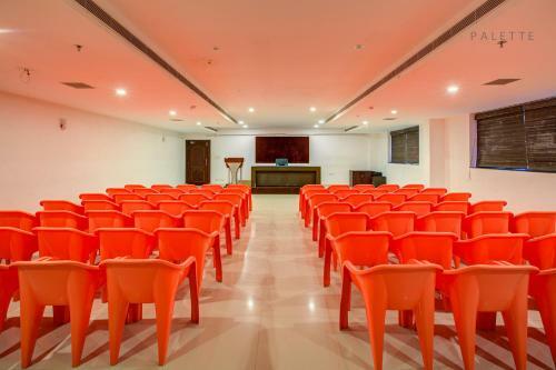 Hotel Raj Residency