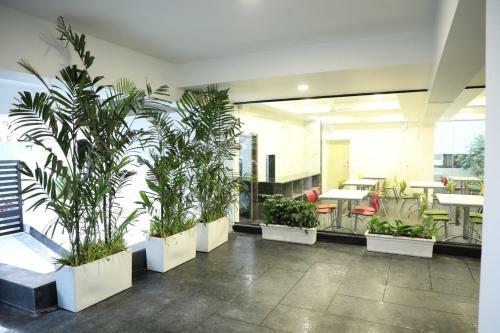 Hotel Swansuites - Gachibowli