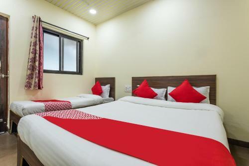 Oyo 47033 Hotel Krishna