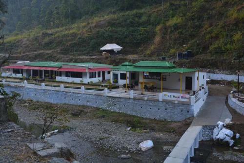Hotel Adb Mt. Resorts Lansdowne
