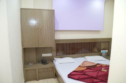 Hotel S B Guest House