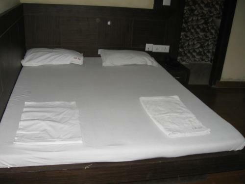 Hotel S B Guest House