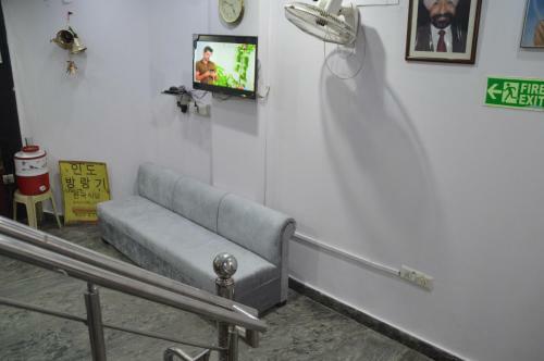 Hotel S B Guest House
