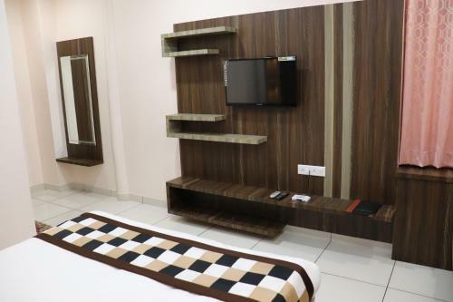 Hotel Krishna Orbit