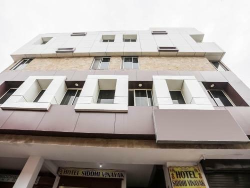 Spot On 79016 Hotel Siddhi Vinayak