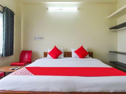 Hotel Oyo 76215 Royal Residency
