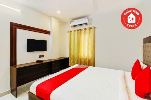 Hotel Oyo 29131 Rk Grand
