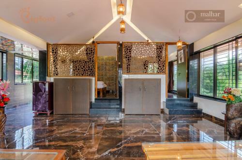 Bed & Breakfast Bigfoot Stay - Malhar Villa