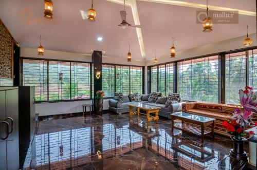 Bed & Breakfast Bigfoot Stay - Malhar Villa