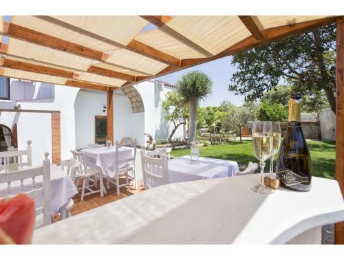Villa Alghero, Casal Patern For 14 People With Swimming Pool