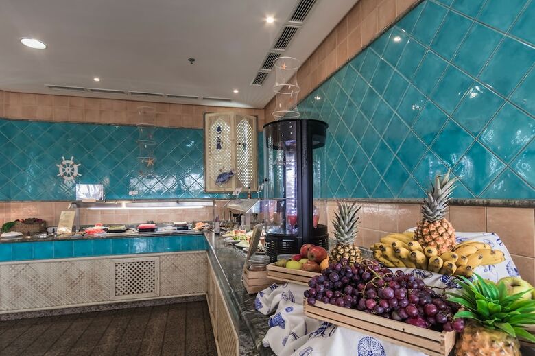 Esmeralda Maris By Livvo