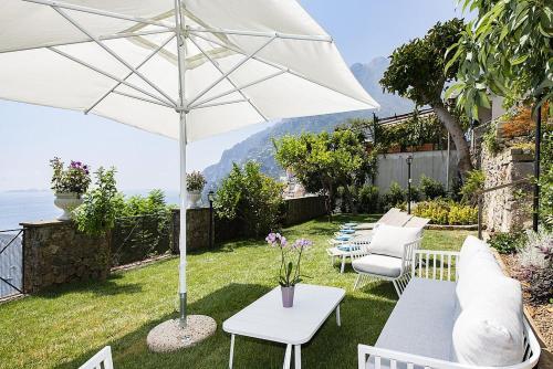 Positano Villa Sleeps 8 With Pool And Air Con