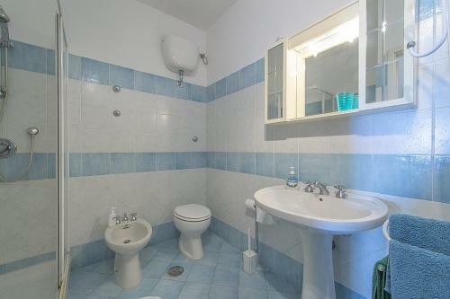 Praiano Villa Sleeps 6 Wifi