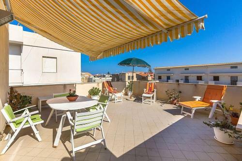 Punta Secca Villa Sleeps 4 Air Con Wifi