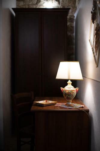 Hostal Ercole Di Cafeo Bed And Breakfast