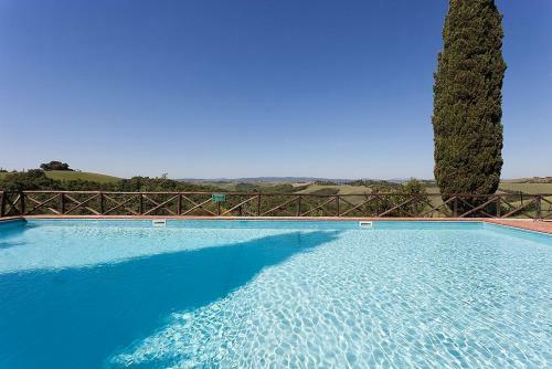 Campana Villa Sleeps 3 Pool Wifi