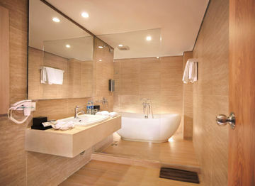 Harper Kuta Hotel