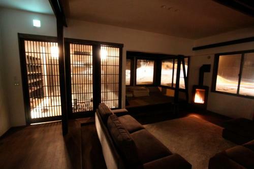 Kamoshika Ski Lodge