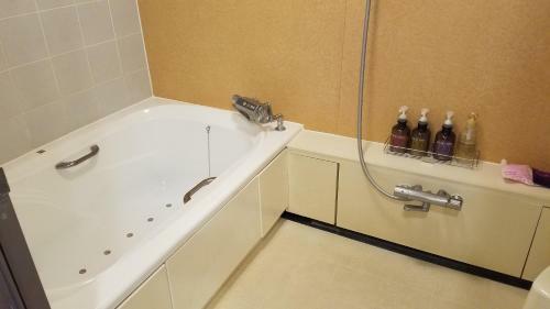 Hotel Ally (Adult Only)