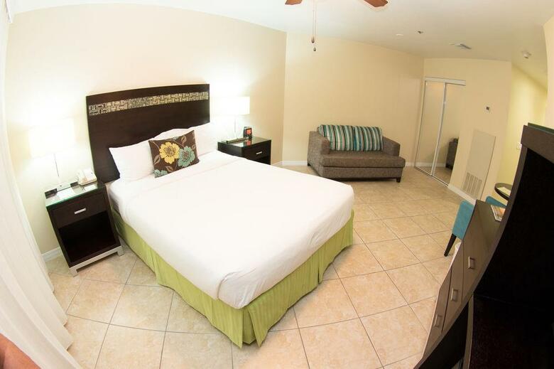 Hotel Grand Caymanian Resort