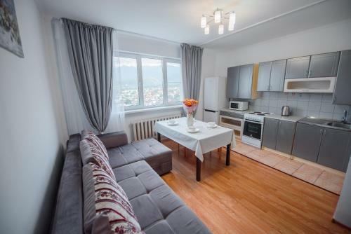 Almaty Smart Apartment - Wonderful Mountain View