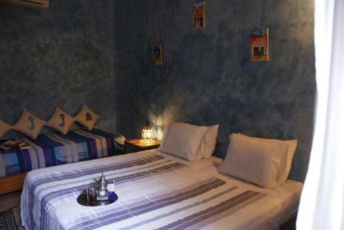Hostal Riad Azenzer - Room Chefchaouen 3 Pers