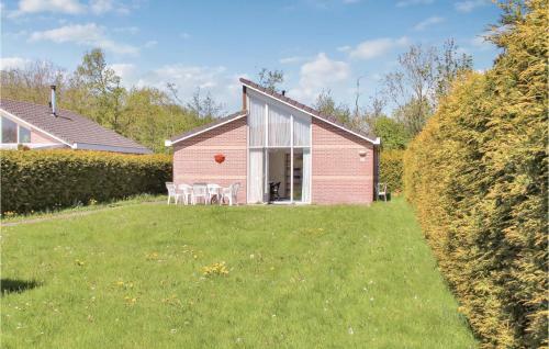 Three-bedroom Holiday Home In Tzummarum