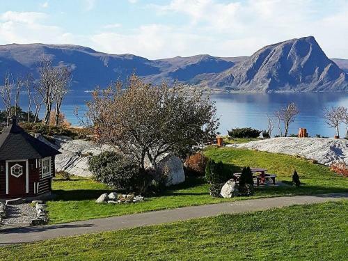Holiday Home �ram