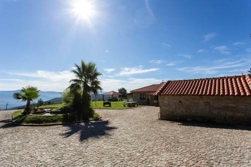 Luxury Spacious Farmhouse With Great Land Viewa