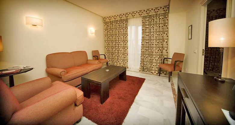 Hotel Abades Benacazon