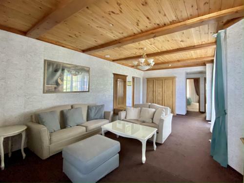 Elena Hotel Sheregesh