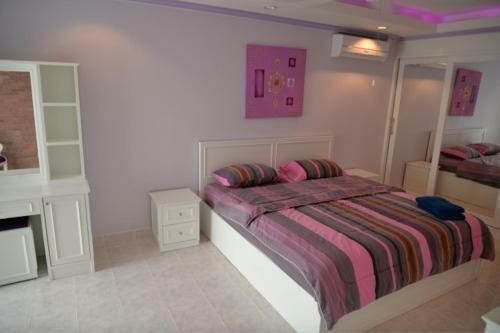 Jomtien Beach Condominium 3rd Floor Apartment