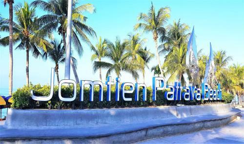 Jomtien Beach Condominium 5th Floor Studio Apartment