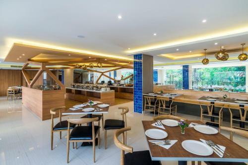 Zircon Hotel