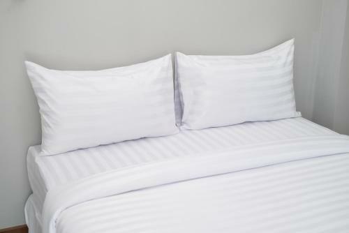 Hotel S44room